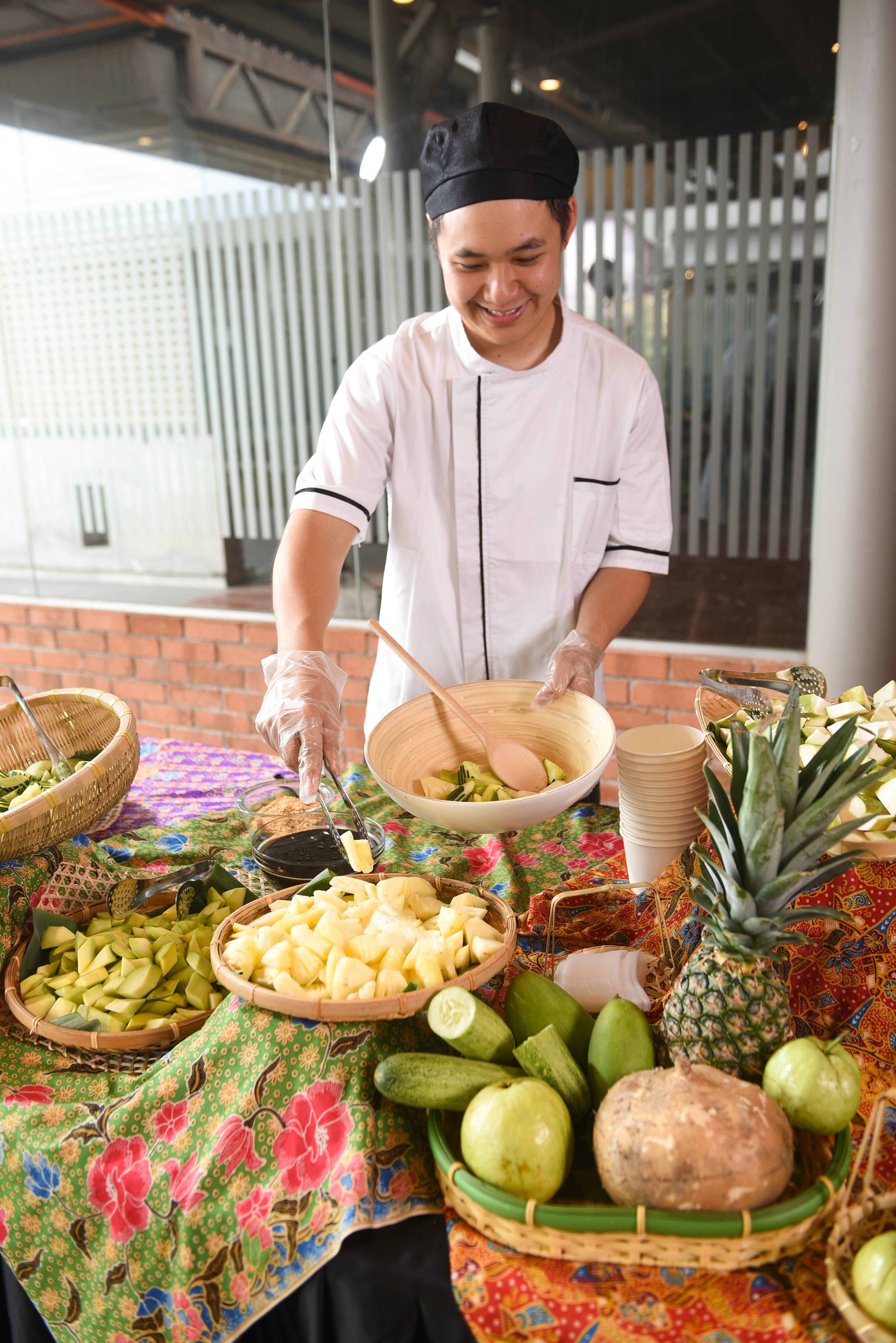 fruit rojak live station